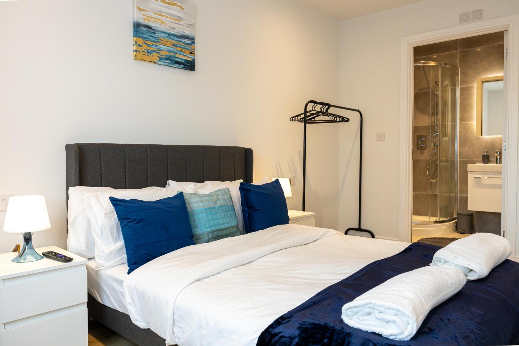 Modern 2 Bed Near Wythenshawe Hospital And Manchester Airport With Parking Екстериор снимка